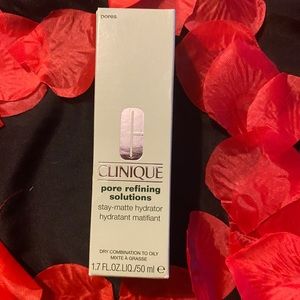CLINIQUE Pore refining solutions